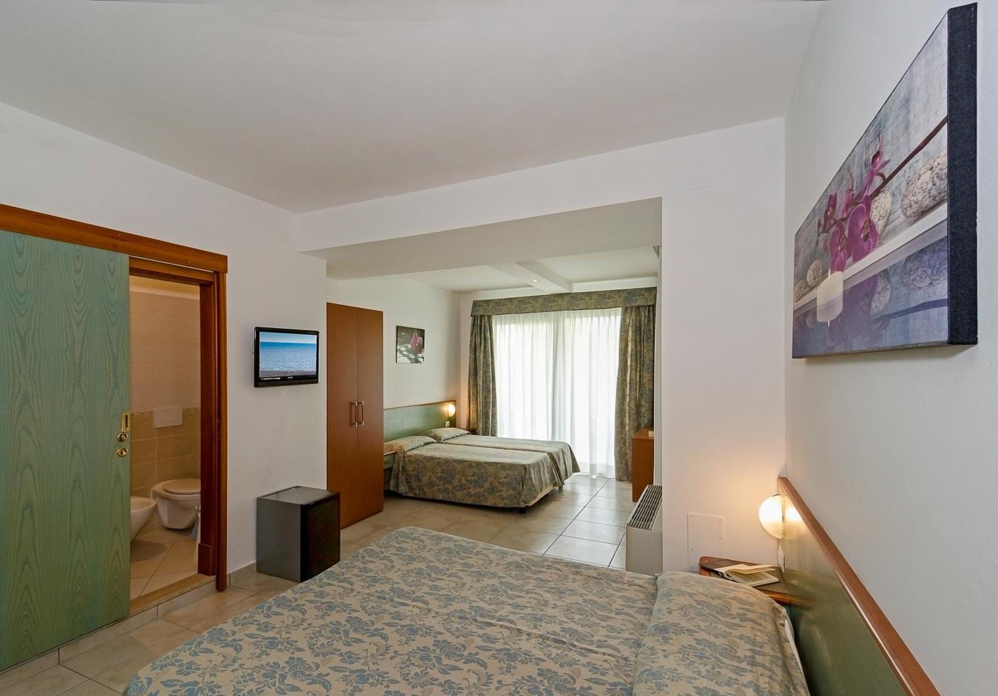 Hotel Paris Camaiore Ruang foto