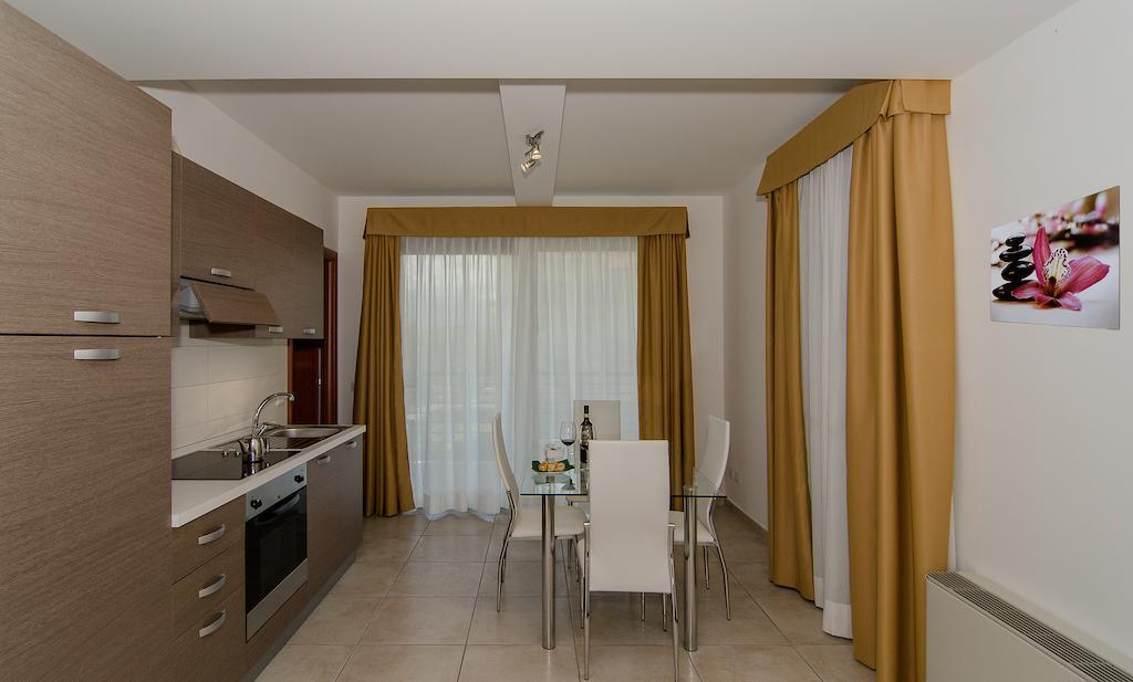 Hotel Paris Camaiore Ruang foto